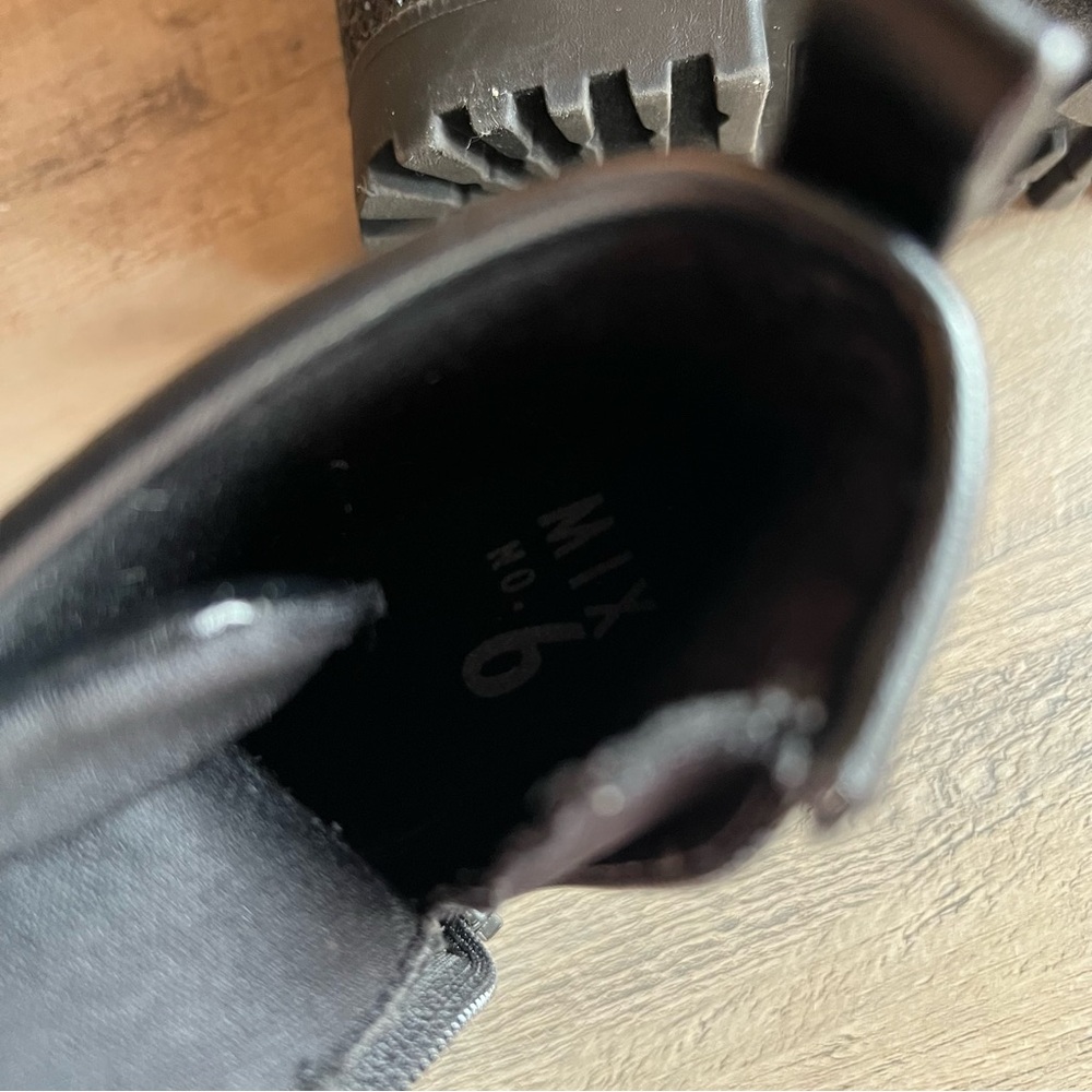 boots - Picture 7 of 7